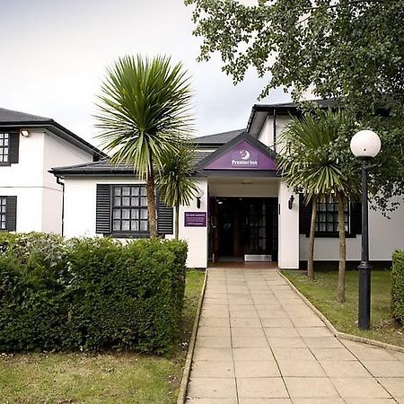 Premier Inn Cobham 科伯姆 外观 照片