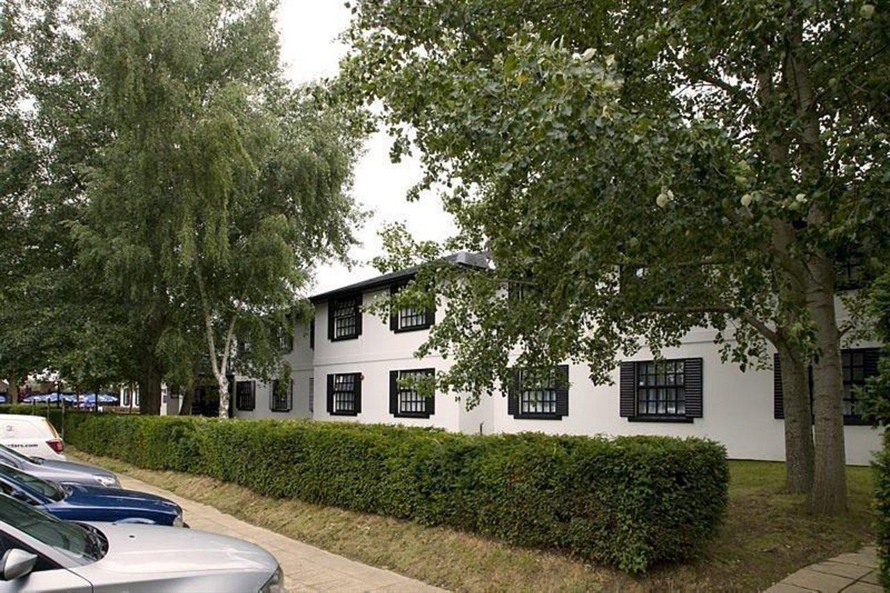 Premier Inn Cobham 科伯姆 外观 照片